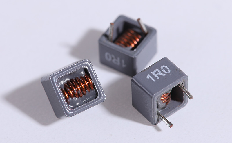 組合式插件大電流電感 APL0806P-1R0M