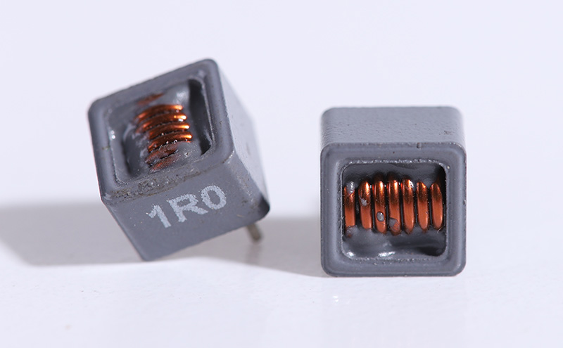 組合式插件大電流電感 APL0806P-1R0M