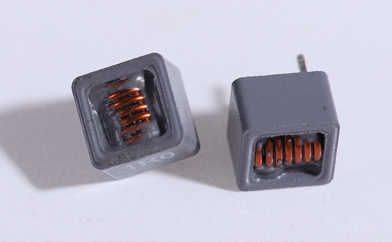 組合式插件大電流電感 APL0806P-1R0M