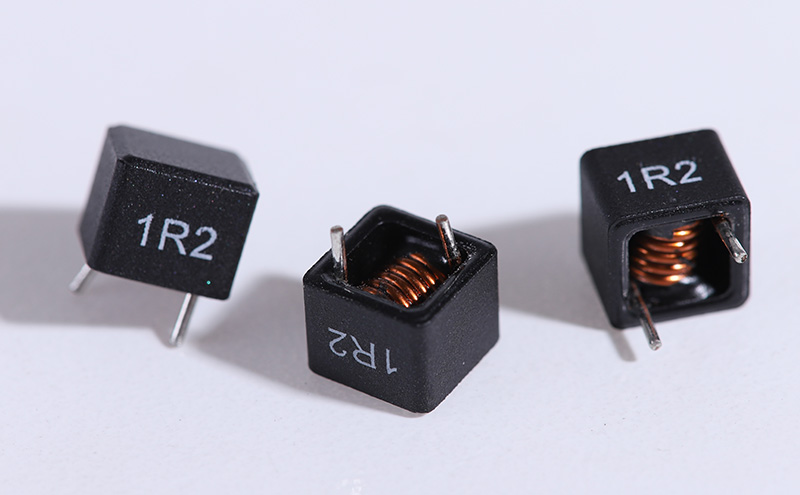組合式插件大電流電感 APL0806P-1R2M-C-B