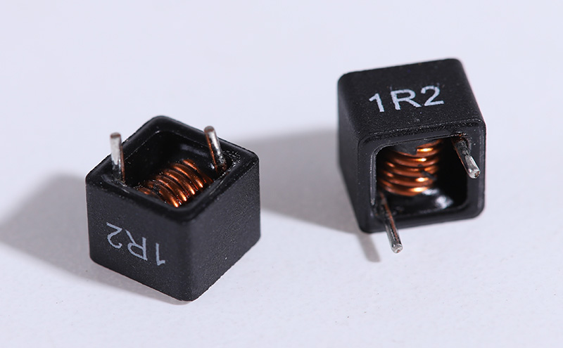 組合式插件大電流電感 APL0806P-1R2M-C-B