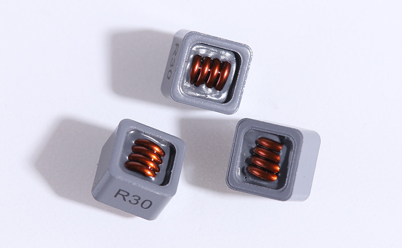 組合式插件大電流電感 APL1108P-R30M