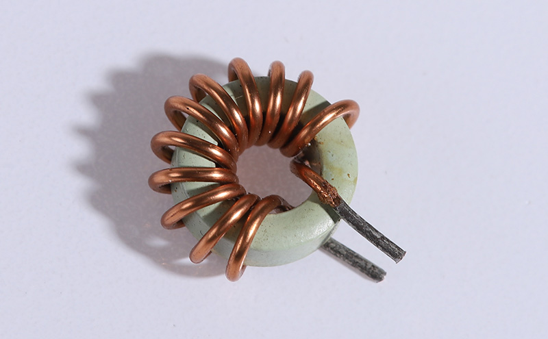 環(huán)型插件電感   TD4452-060139Y